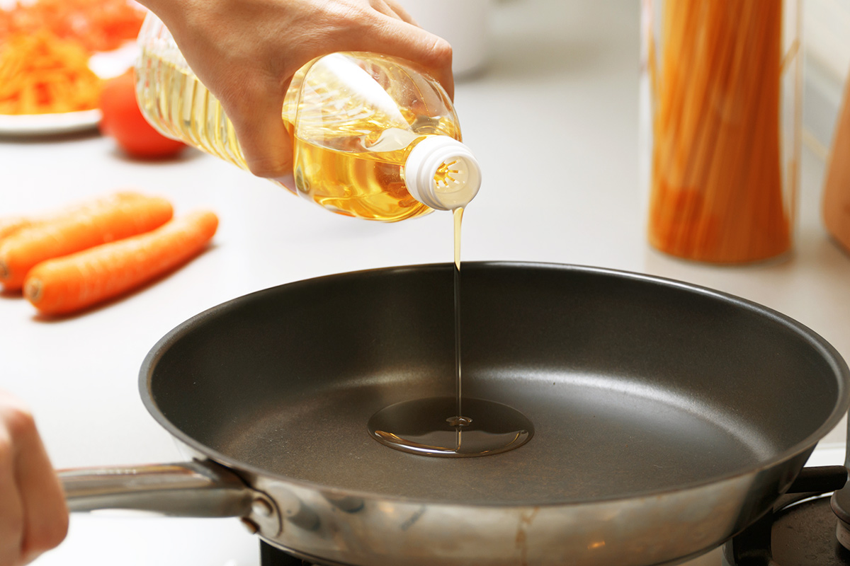 Why You Should Always Add a Carrot to Your Frying Pan