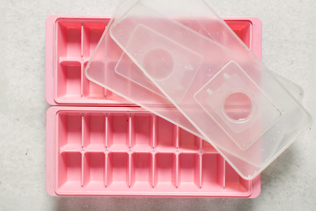 3 Ways To Use Ice Cube Trays for Organizing