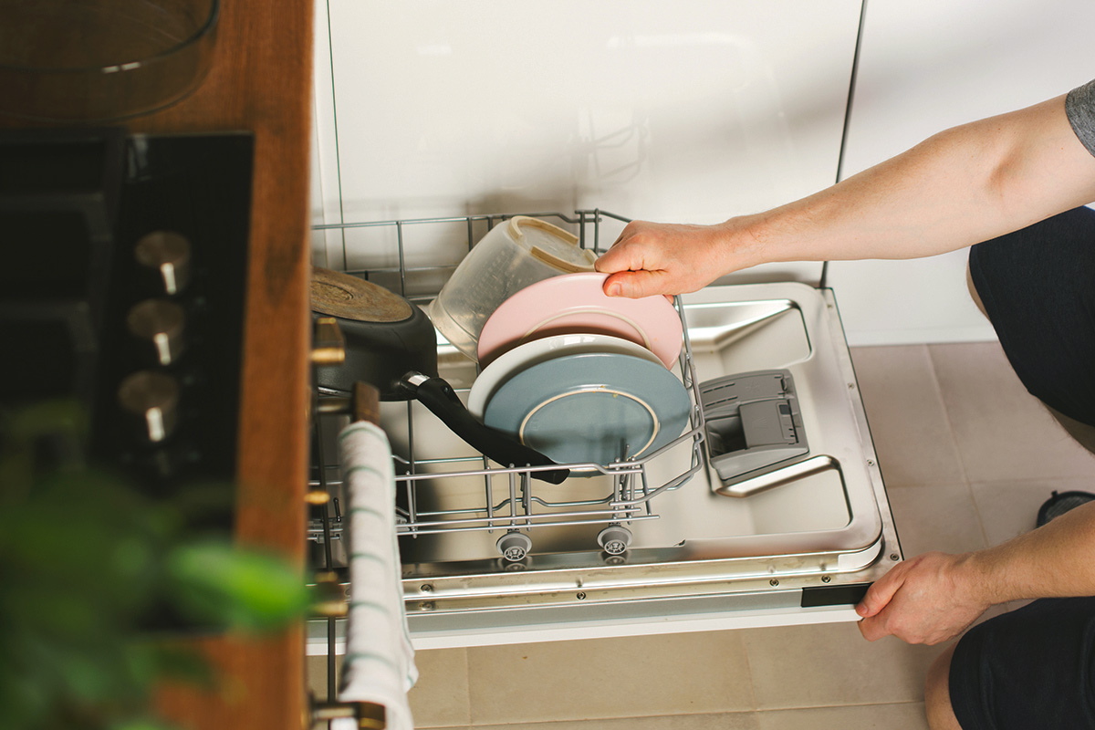 The One Thing You Should Do Before Turning on the Dishwasher