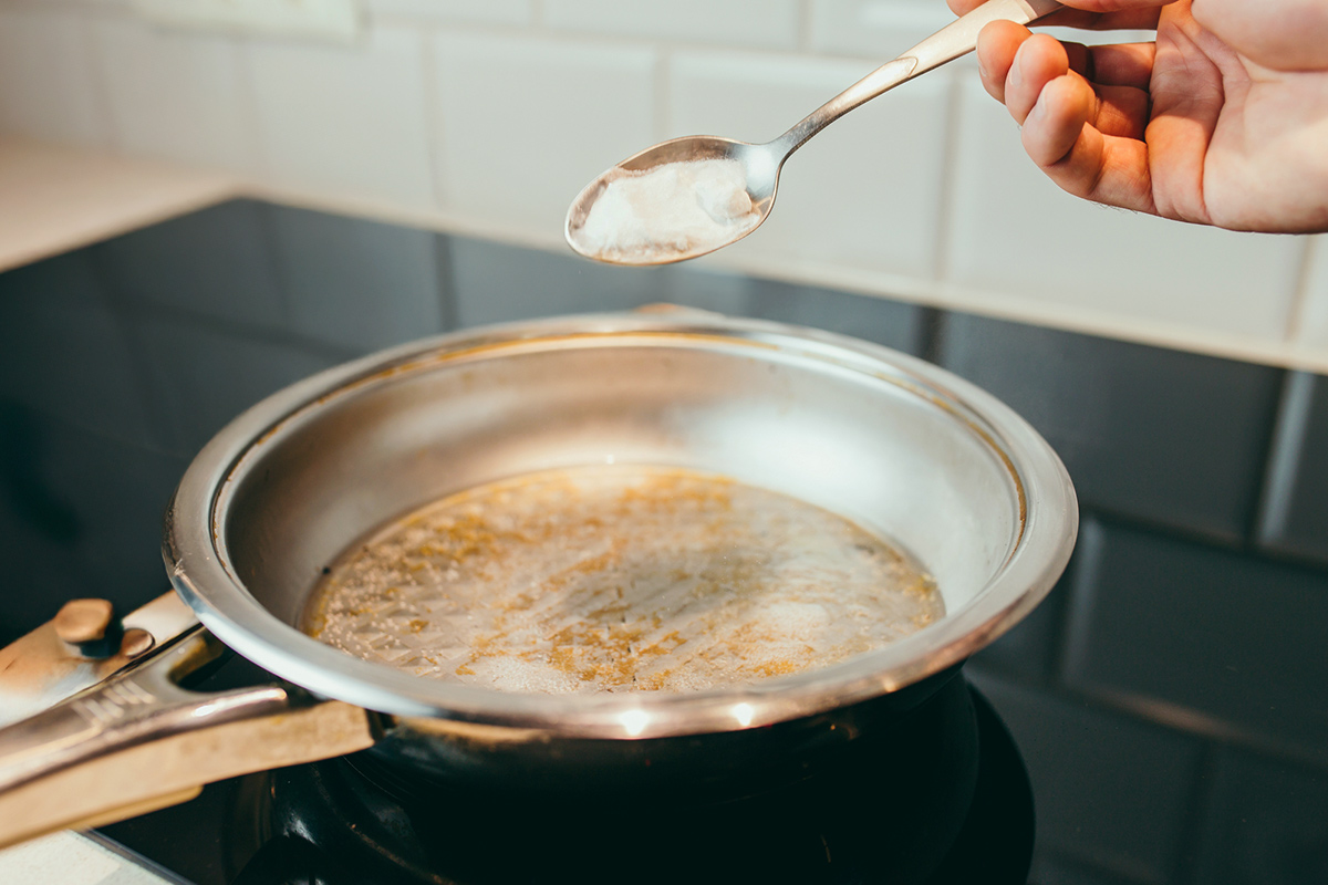 Burnt Pans? This Cleaning Trick Does the Work for You