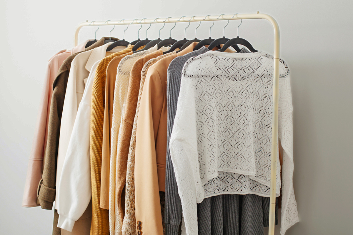 Why You Should Rub Wax Paper on Your Closet Rod