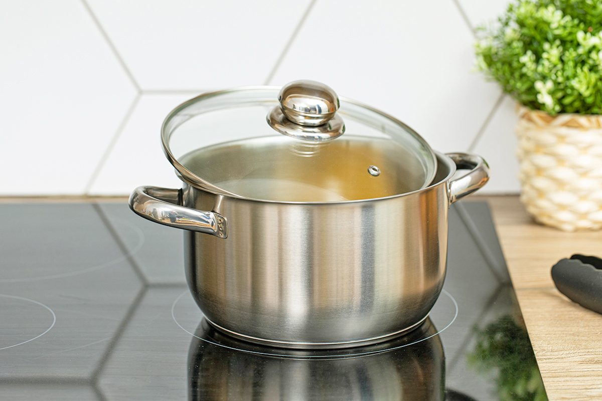 Want Shiny Stainless Steel? Reach for This Condiment