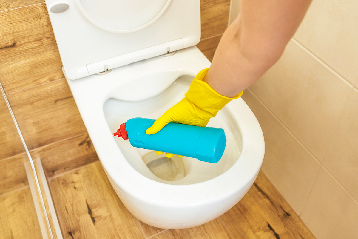 Say Goodbye to Stubborn Toilet Rings