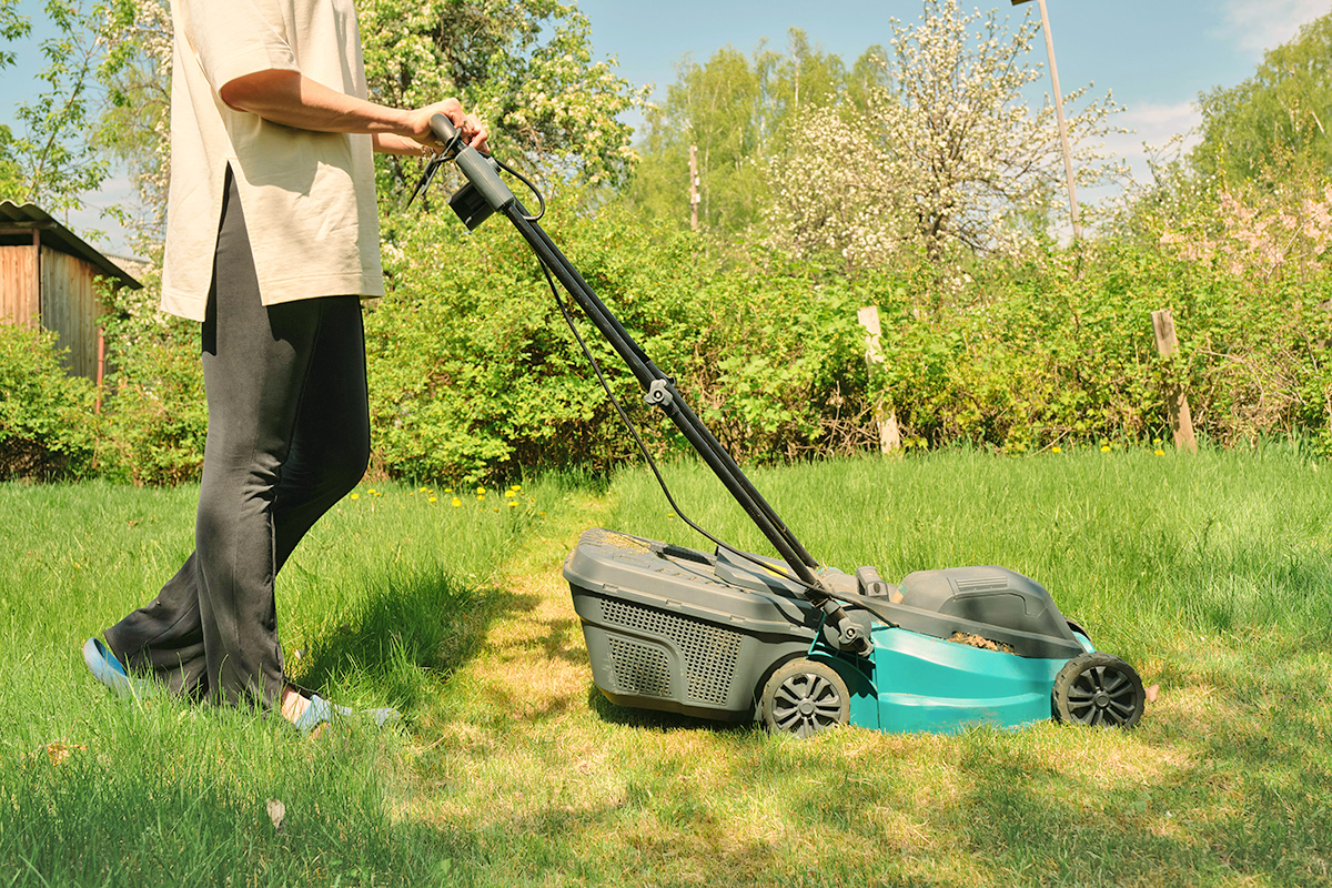 The Hair Accessory That Makes Mowing Easier on Your Joints